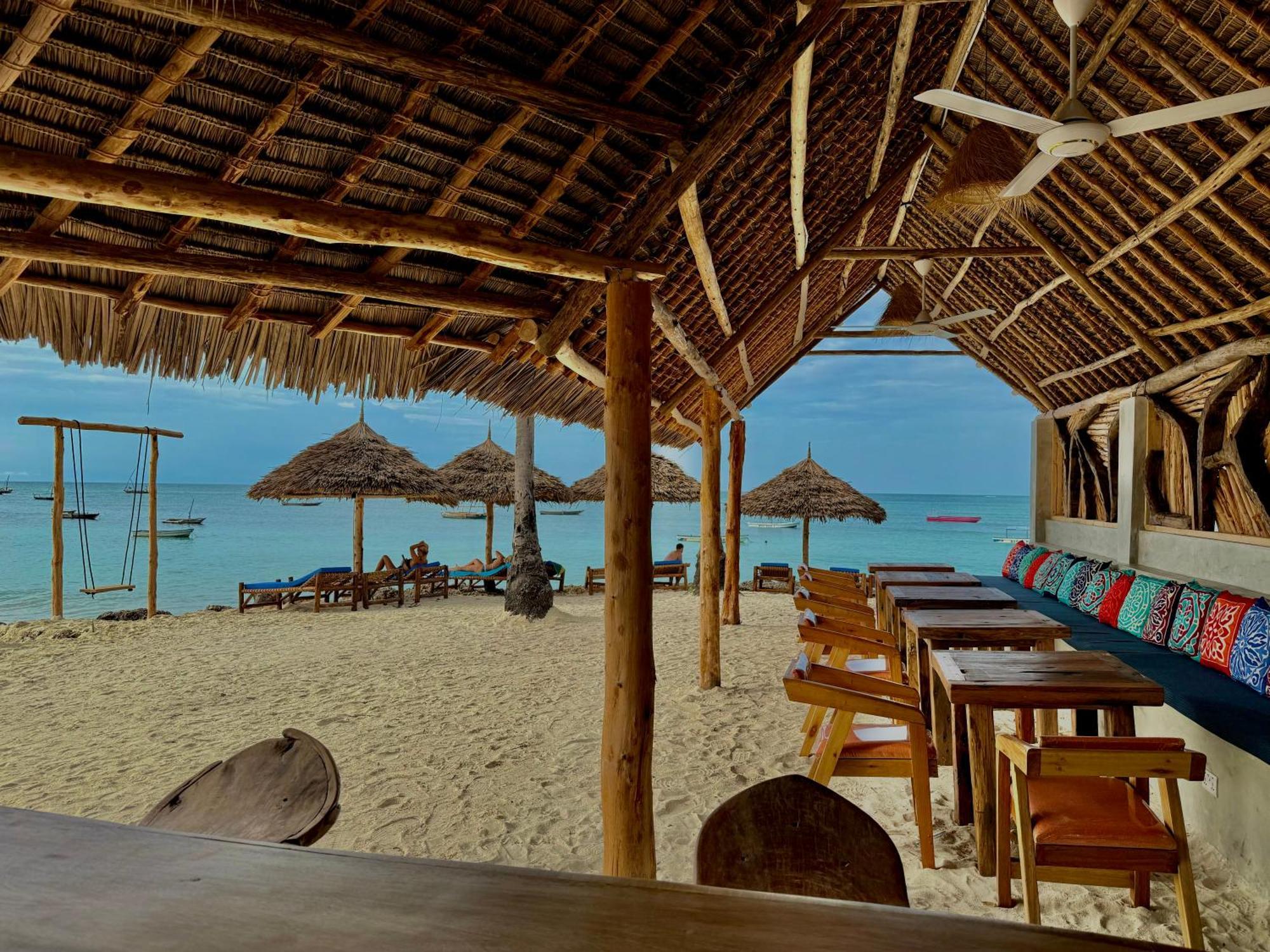 Dhow Beach Boutique Hotel Nungwi Exterior foto
